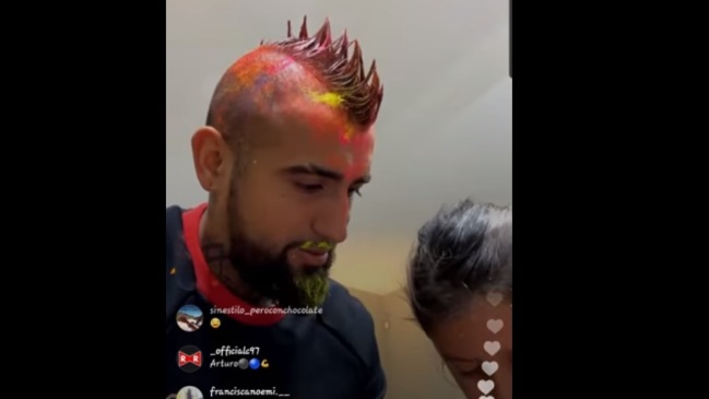 ¿Será definitivo? El excéntrico cambio de look de Arturo Vidal