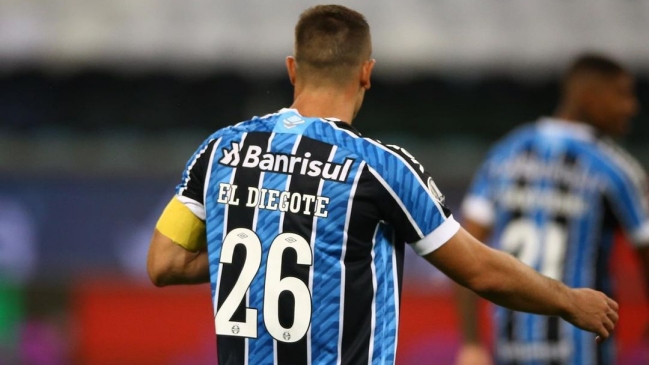 Diego Churín explicó especial homenaje a Maradona en su camiseta