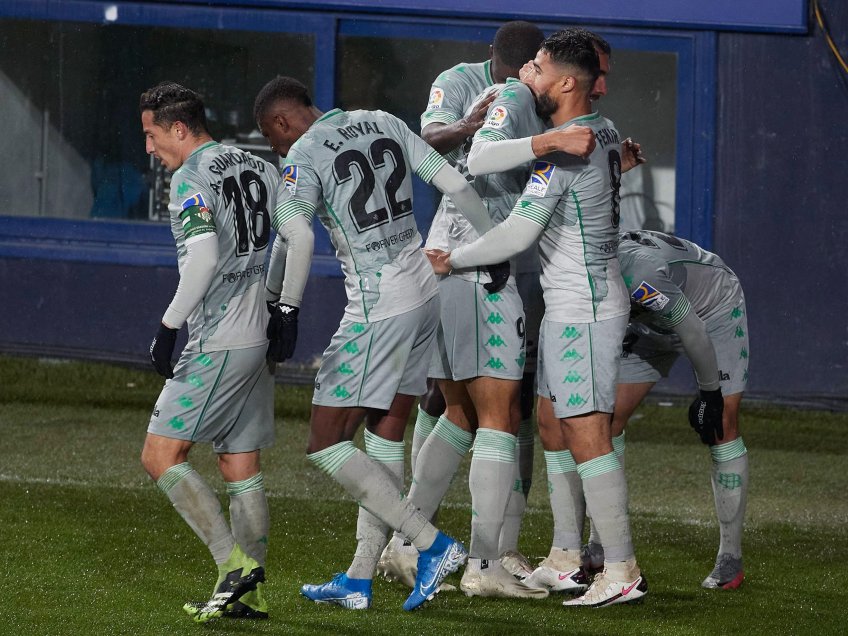 El revitalizador triunfo de Real Betis ante Osasuna en Pamplona