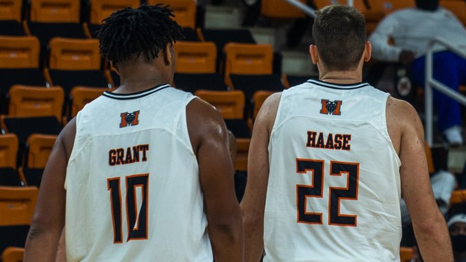 Chileno Felipe Haase volvió a ser clave en triunfo de Mercer en el baloncesto universitario