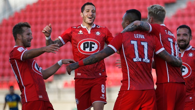 Resumen: U. La Calera alcanzó a la UC en el liderato y Colo Colo se hundió en el último puesto