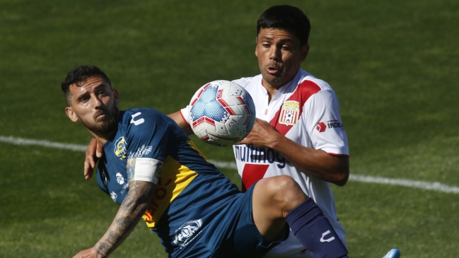 Juan Cuevas es el jugador que ha recibido más faltas por partido en el torneo