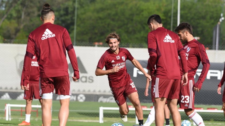 Tres futbolistas fueron aislados en River Plate debido a un caso positivo por Covid-19