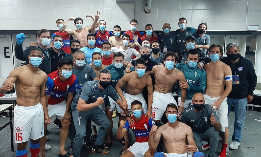 Universidad Católica festejó en El Fortín de Buenos Aires tras doblegar a Vélez