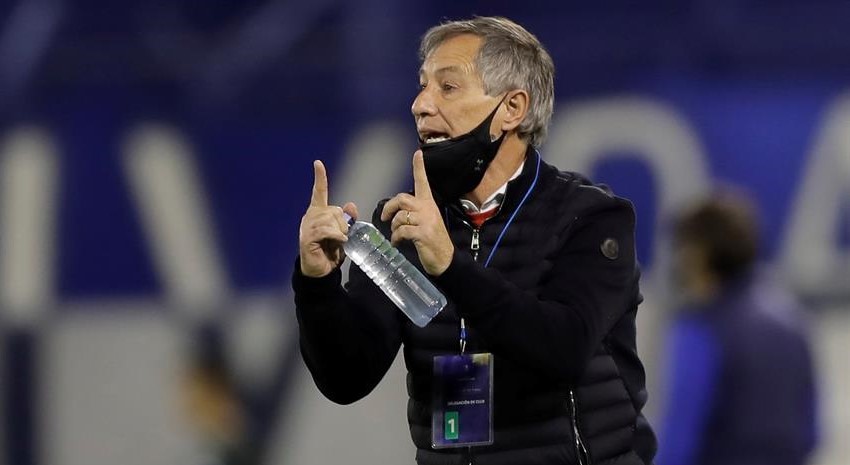 Holan y triunfo ante Vélez: Las virtudes del equipo fueron poner pasión, ser valientes y aguerridos