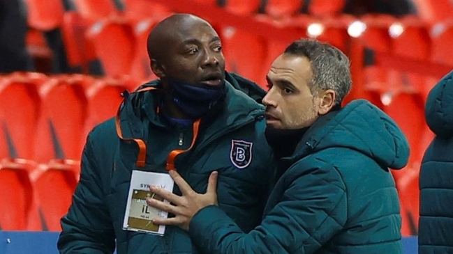 Ministro rumano de Deportes se disculpó por expresión xenófoba de árbitro en Champions