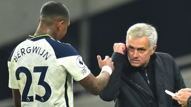 Mourinho tras polémica en partido de PSG: Me da mucha pena que esto ocurra en mi deporte