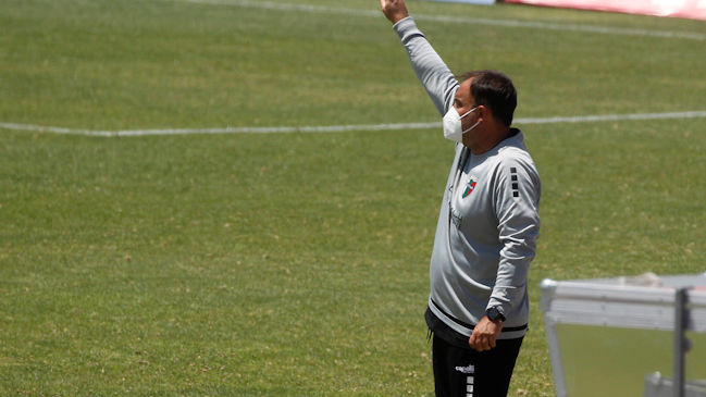 José Luis Sierra y suspensión del duelo con la UC: Están en una instancia importante y hay que apoyar