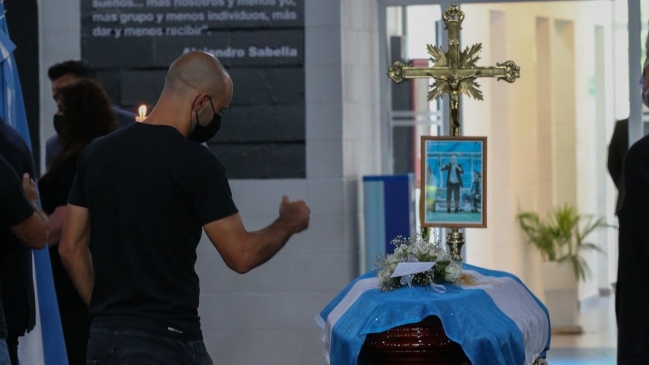 Javier Mascherano le dio el último adiós a Alejandro Sabella