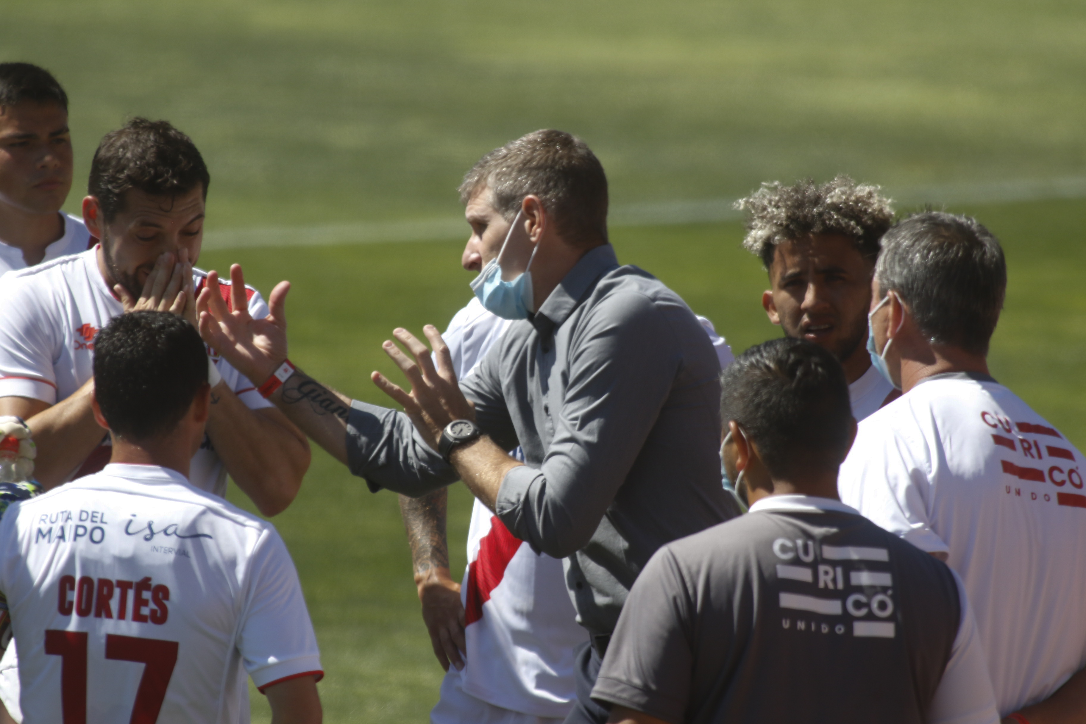 Curicó Unido visita a Everton en busca de instalarse en la lucha por el título