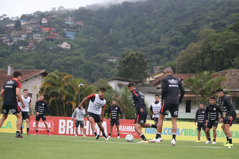 La Roja Sub 20 tuvo su segunda práctica de cara al cuadrangular en la Granja Comary