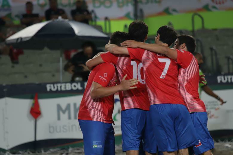 Chile dio un batacazo al vencer a Francia en el Mundial de Fútbol Arena Raíz
