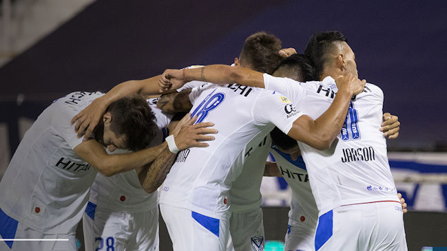Pablo Galdames volvió a la titularidad con Vélez en triunfo sobre Racing por la Copa “Diego Maradona”