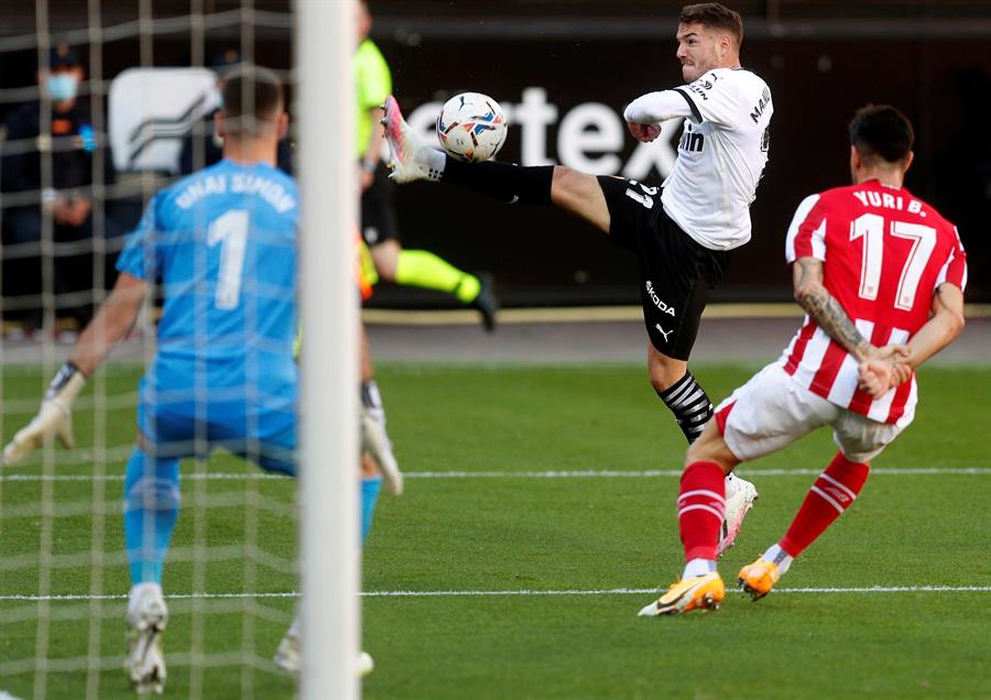 Valencia y Athletic de Bilbao protagonizaron un entretenido empate en la liga española