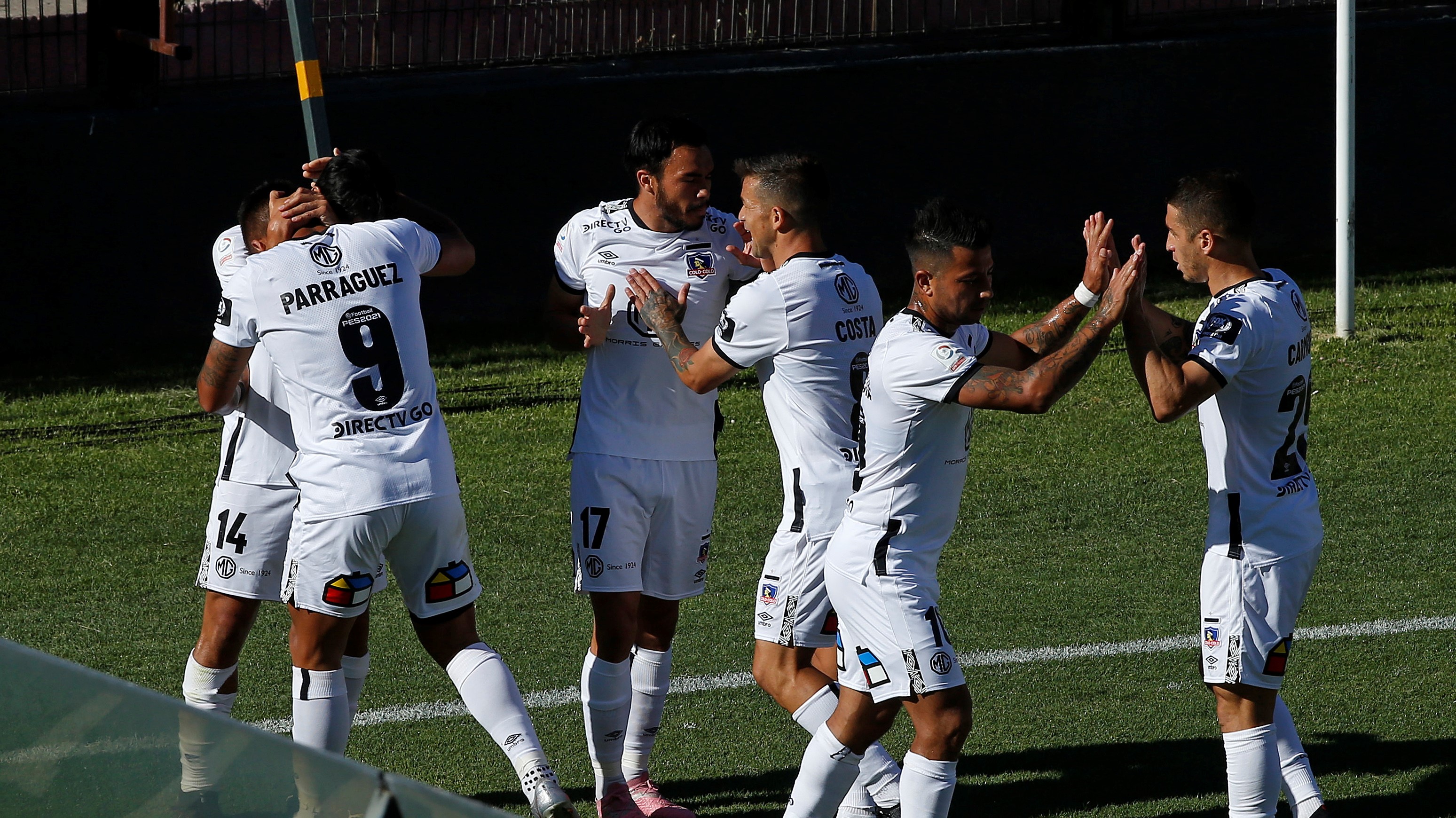 “Chilealbo”: Los ecos de la vital victoria de Colo Colo sobre U. Española y la renuncia de Espina