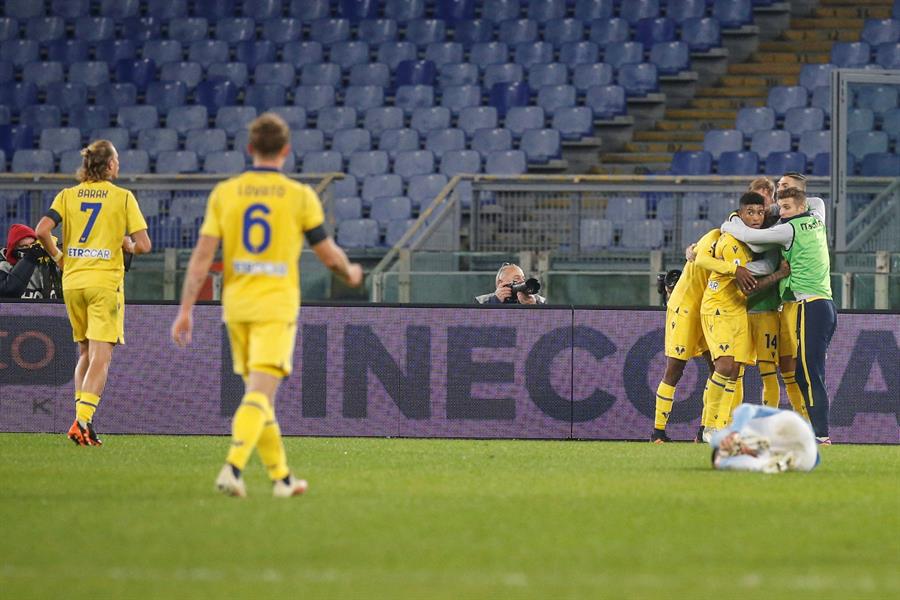 Hellas Verona sorprendió a Lazio en Roma y escaló en la tabla de la Serie A