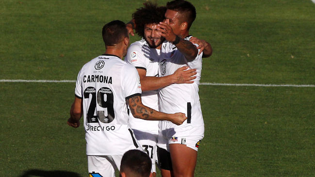 Colo Colo se desahogó ante U. Española con sufrido triunfo en su lucha por mantener la categoría