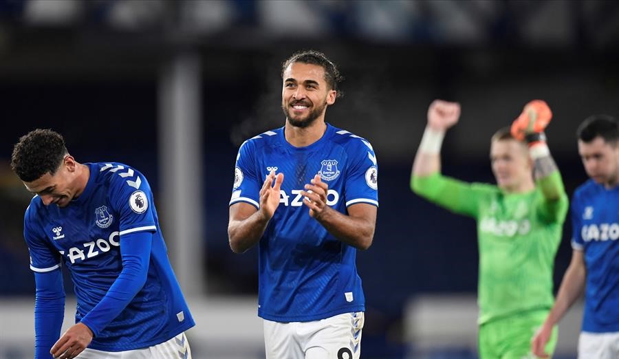 Everton se reencontró con el triunfo y dejó sin posibilidad de liderato a Chelsea