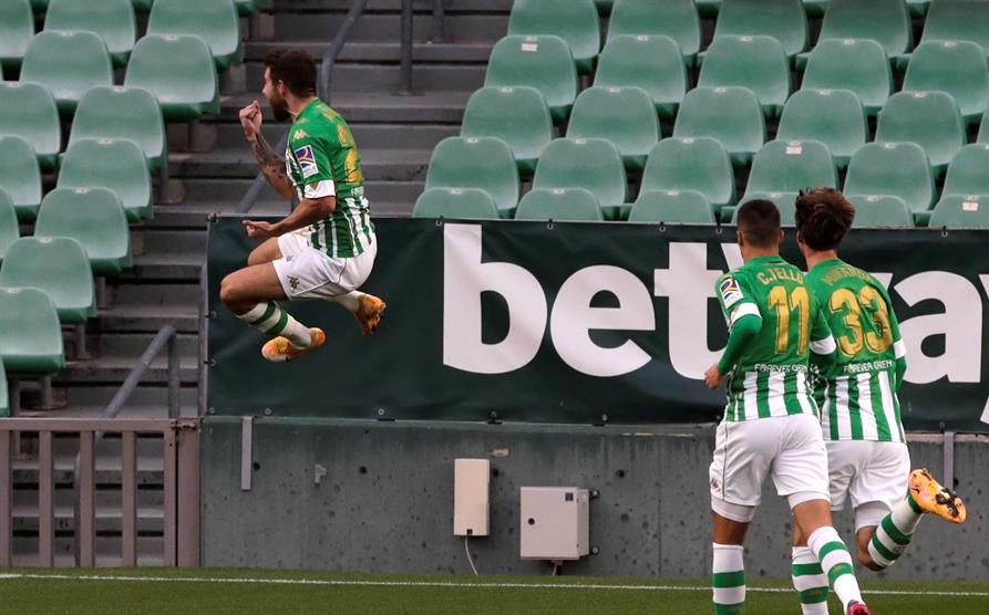 Real Betis de Manuel Pellegrini rescató un empate ante Villareal en la liga española