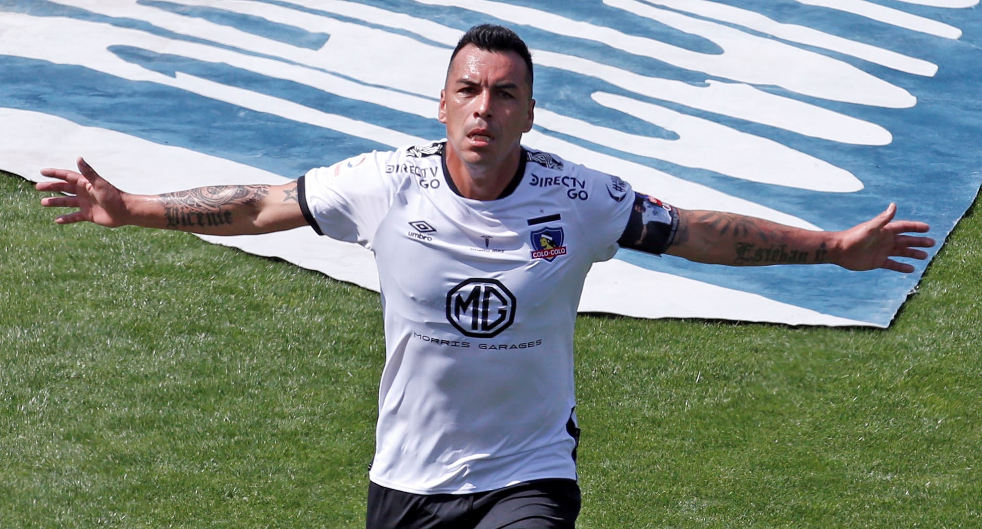 Esteban Paredes planea jugar infiltrado para salvar a Colo Colo del descenso