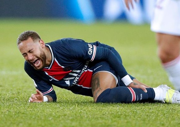 Se descartó una fractura: Exámenes médicos a Neymar arrojaron “tranquilizadores” resultados