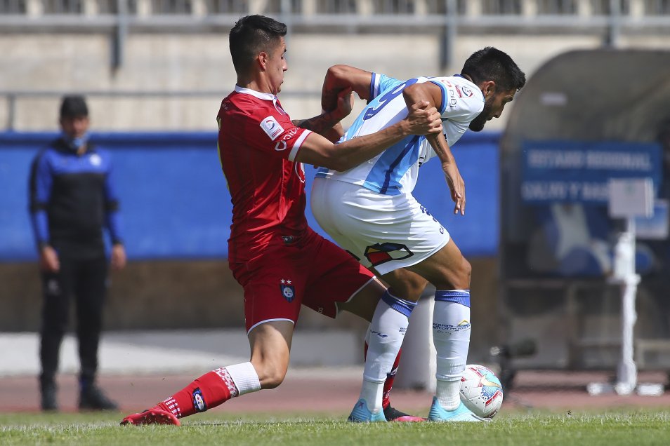 Antofagasta volvió a ganar luego de cinco partidos y profundizó el mal momento de Huachipato