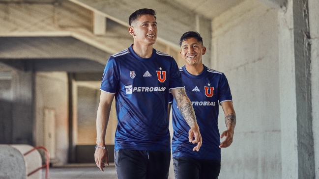 Universidad de Chile presentó su nueva camiseta para la temporada 2021