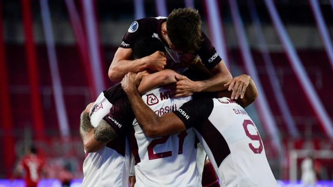 Lanús golpeó a Independiente de Pablo Hernández y pasó a semifinales de la Sudamericana