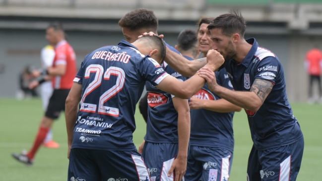 Primera B: Melipilla volvió a los triunfos y metió presión en la parte alta de la tabla