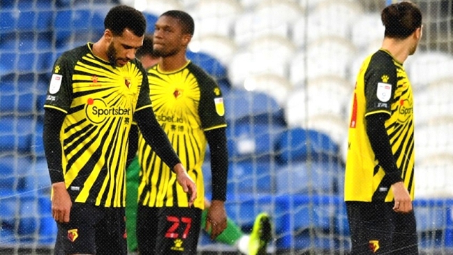 Francisco Sierralta entró “de emergencia” en derrota de Watford por la Championship League