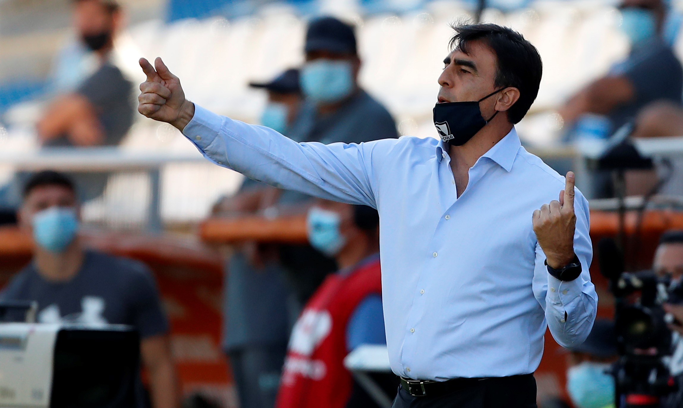 Quinteros en picada contra el VAR y arbitrajes: Hay algo raro y oscuro contra Colo Colo