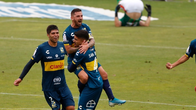 Everton venció a Cobresal de la mano de Juan Cuevas y escaló en la tabla