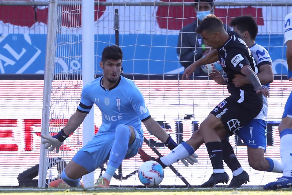 Con Zampedri a la cabeza: La estelar formación de U. Católica para visitar a la U en el clásico