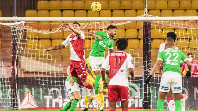 Guillermo Maripán fue titular por tercer duelo seguido en igualdad de Monaco con Saint-Étienne