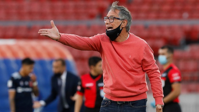 Holan tras el clásico ante la U: Fuimos superiores y merecimos ganar, nos faltó solo el gol