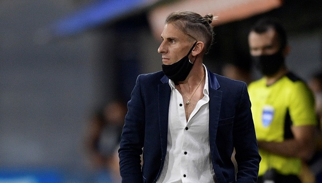 Sebastián Beccacece anunció su salida de la banca de Racing Club