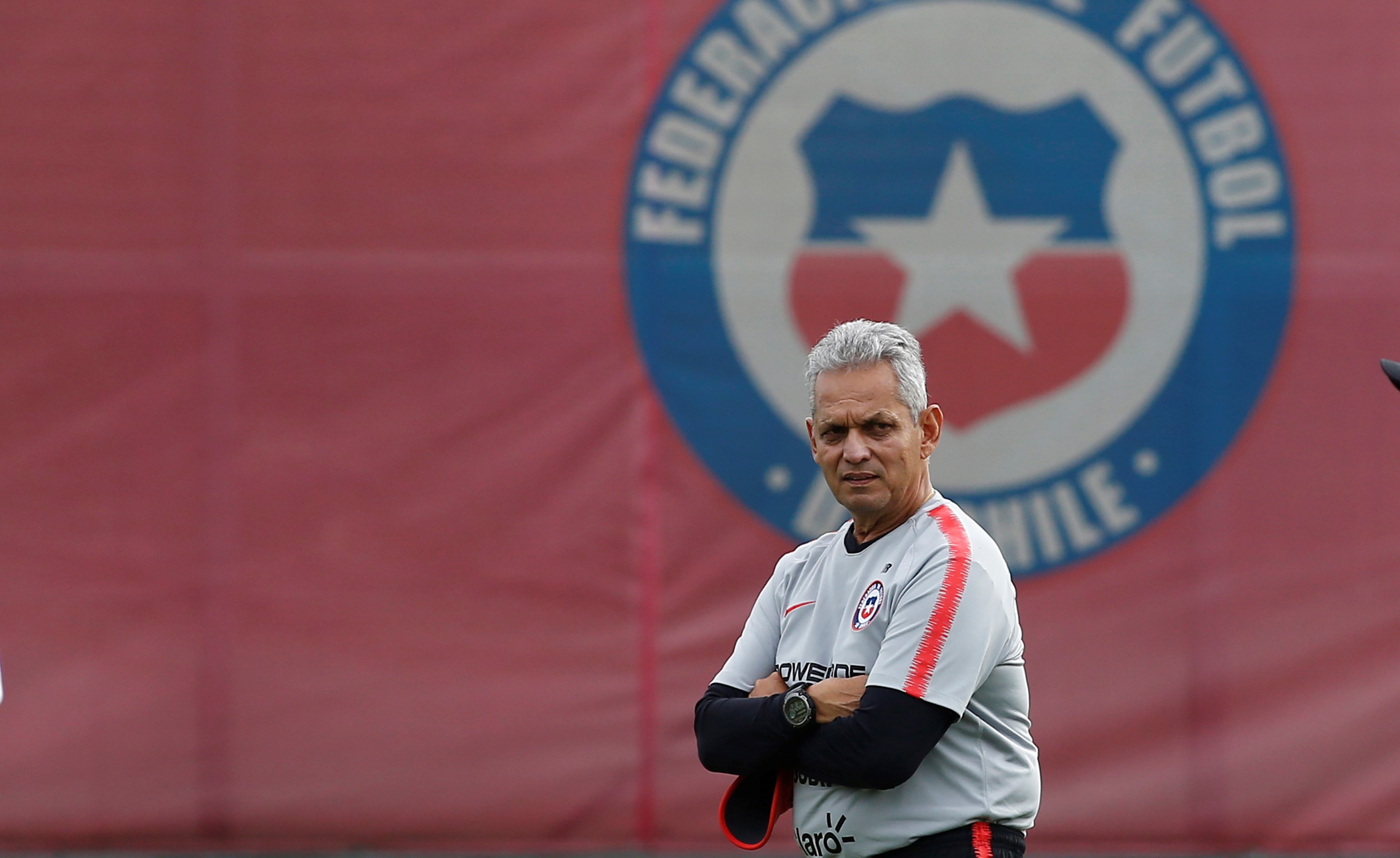 Milad reveló fecha límite para definir situación de Rueda y admitió que Crespo “es un buen nombre” para La Roja