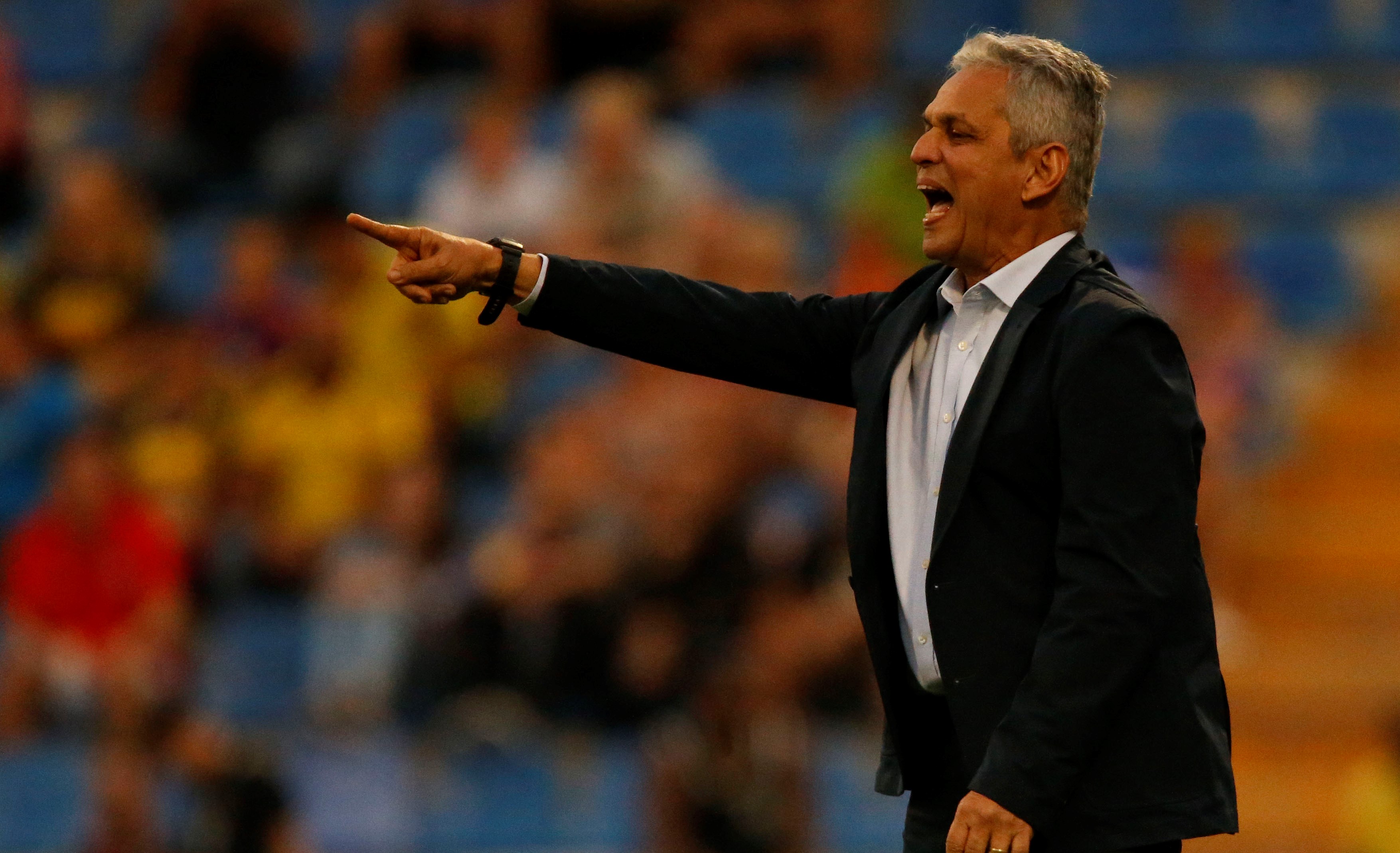 Reinaldo Rueda vive horas claves para definir su futuro