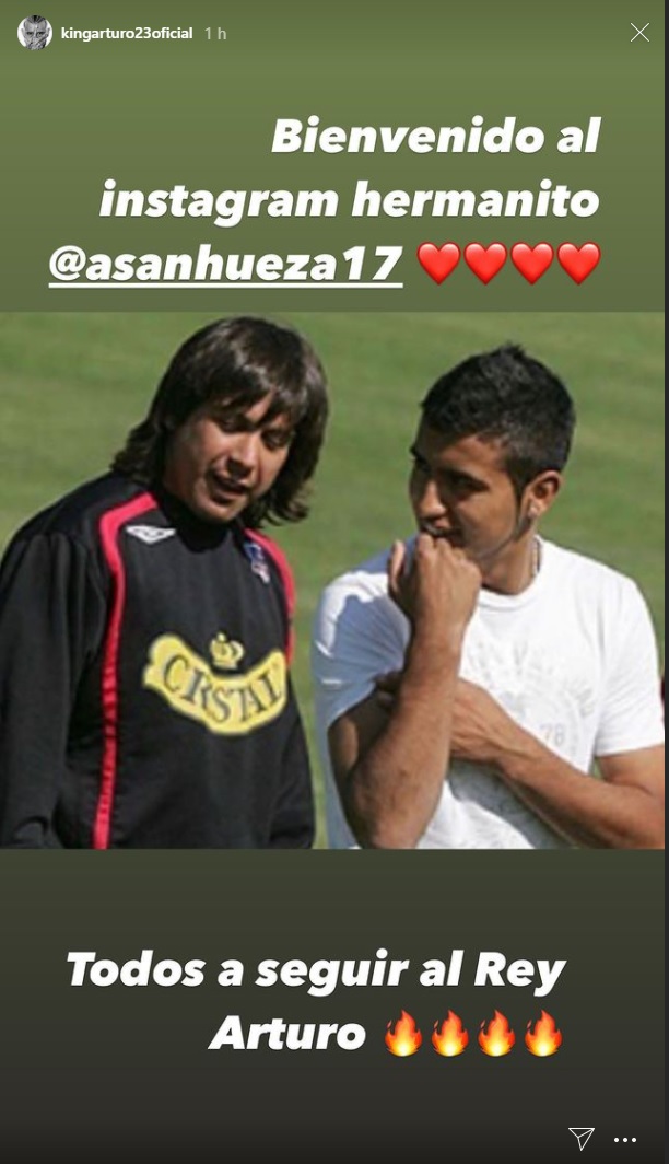 Entre “reyes” se entienden”: Arturo Vidal le dio la bienvenida a Instagram a Arturo Sanhueza