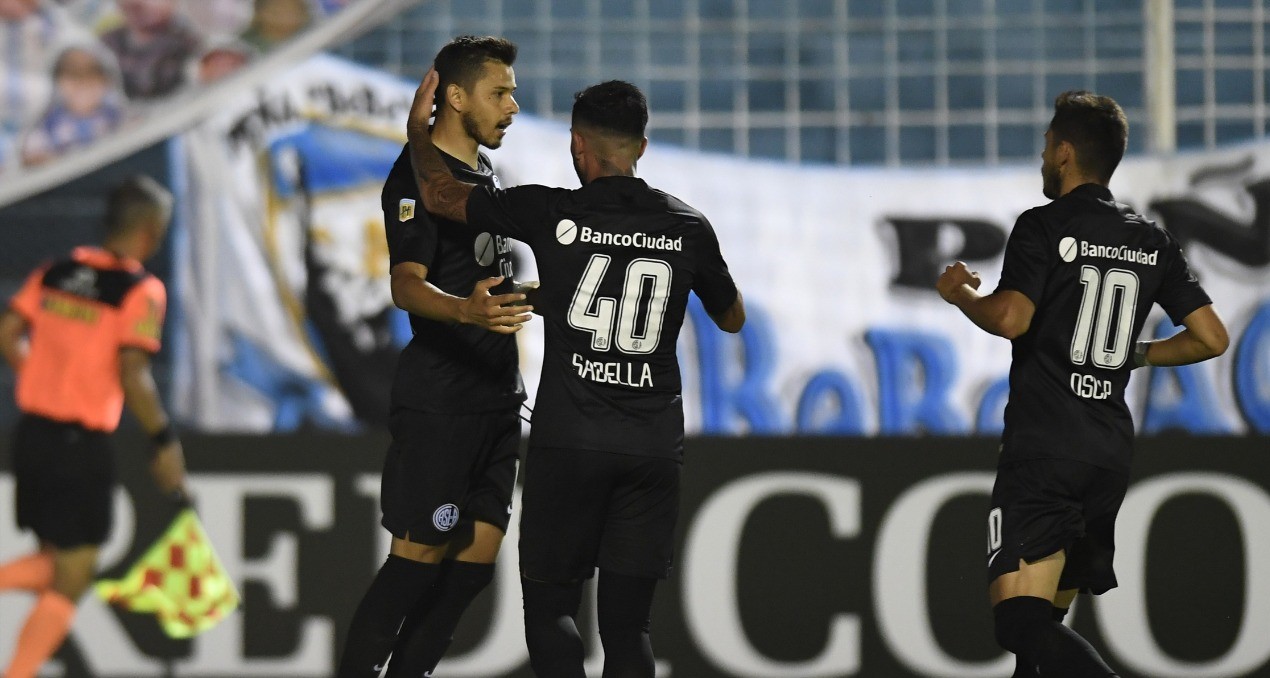 San Lorenzo derrotó a Atlético Tucumán y sigue con vida en la Copa Diego Maradona