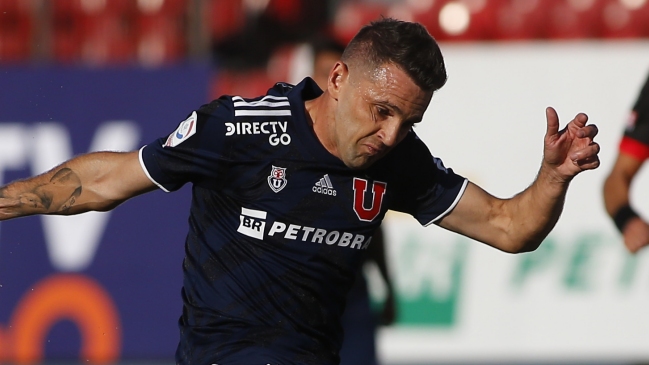 Montillo: No sé si influye en la cancha lo del retiro, pedí ayuda al psicólogo del club