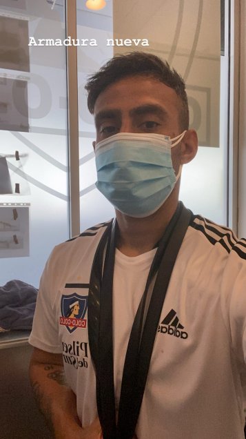 “Armadura nueva”: Jugadores de Colo Colo estrenaron camiseta de entrenamiento