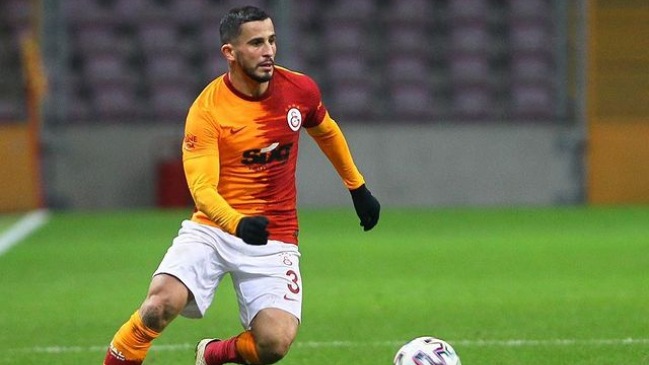 Jugador de Galatasaray sufrió un accidente con un petardo y corre riesgo de perder un ojo