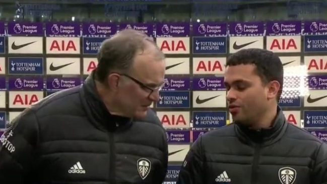 “Pregúntele de nuevo”: El viral enojo de Marcelo Bielsa con su traductor