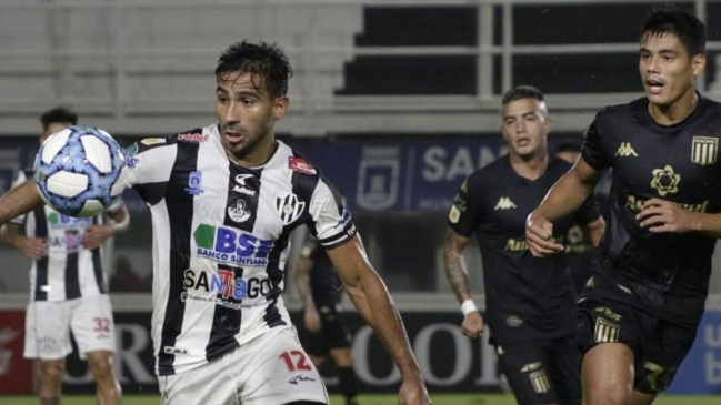 Racing empató con Central Córdoba con Eugenio Mena y Gabriel Arias en cancha