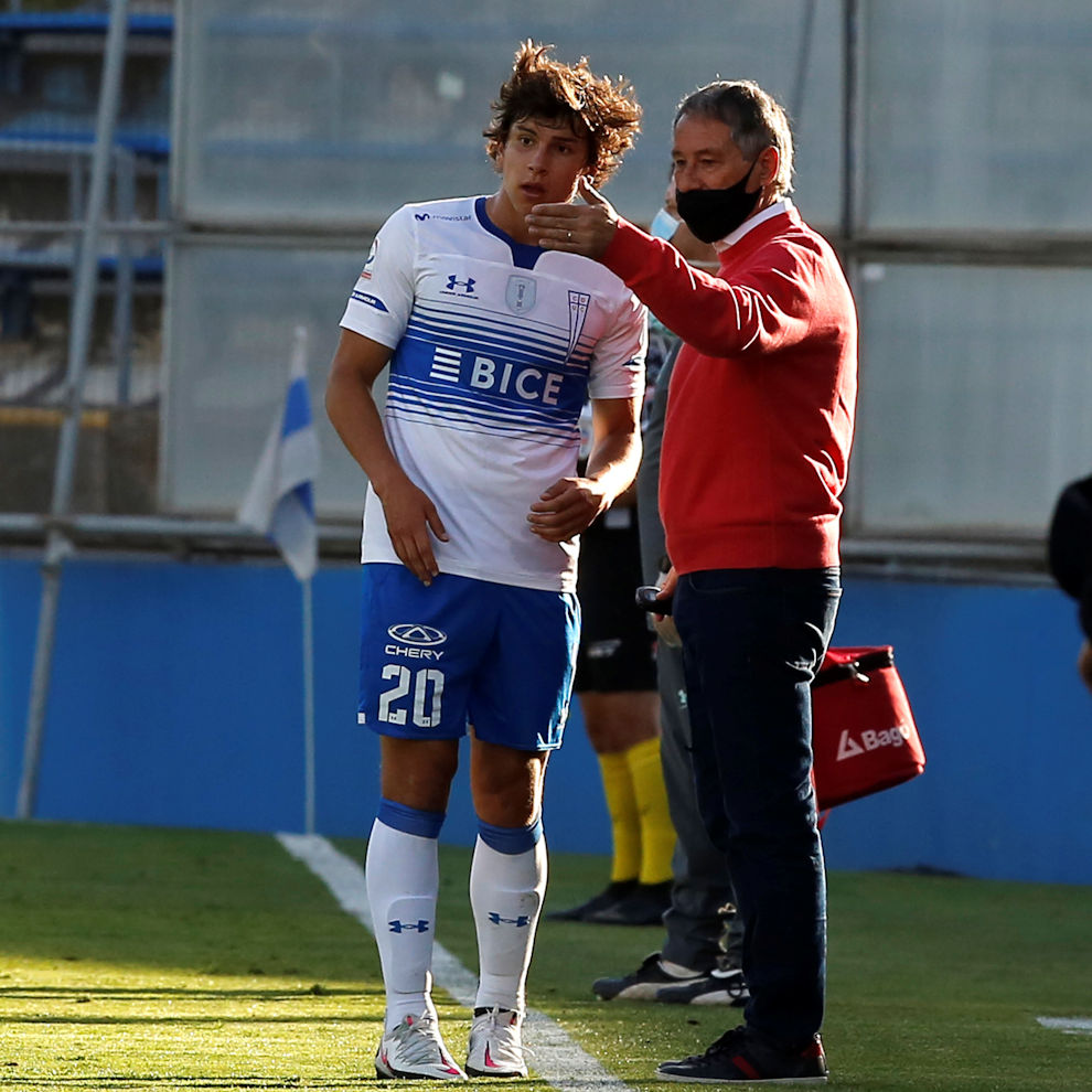 Holan valoró el trabajo de los juveniles: Vienen trabajando muy duro y respondiendo en cancha