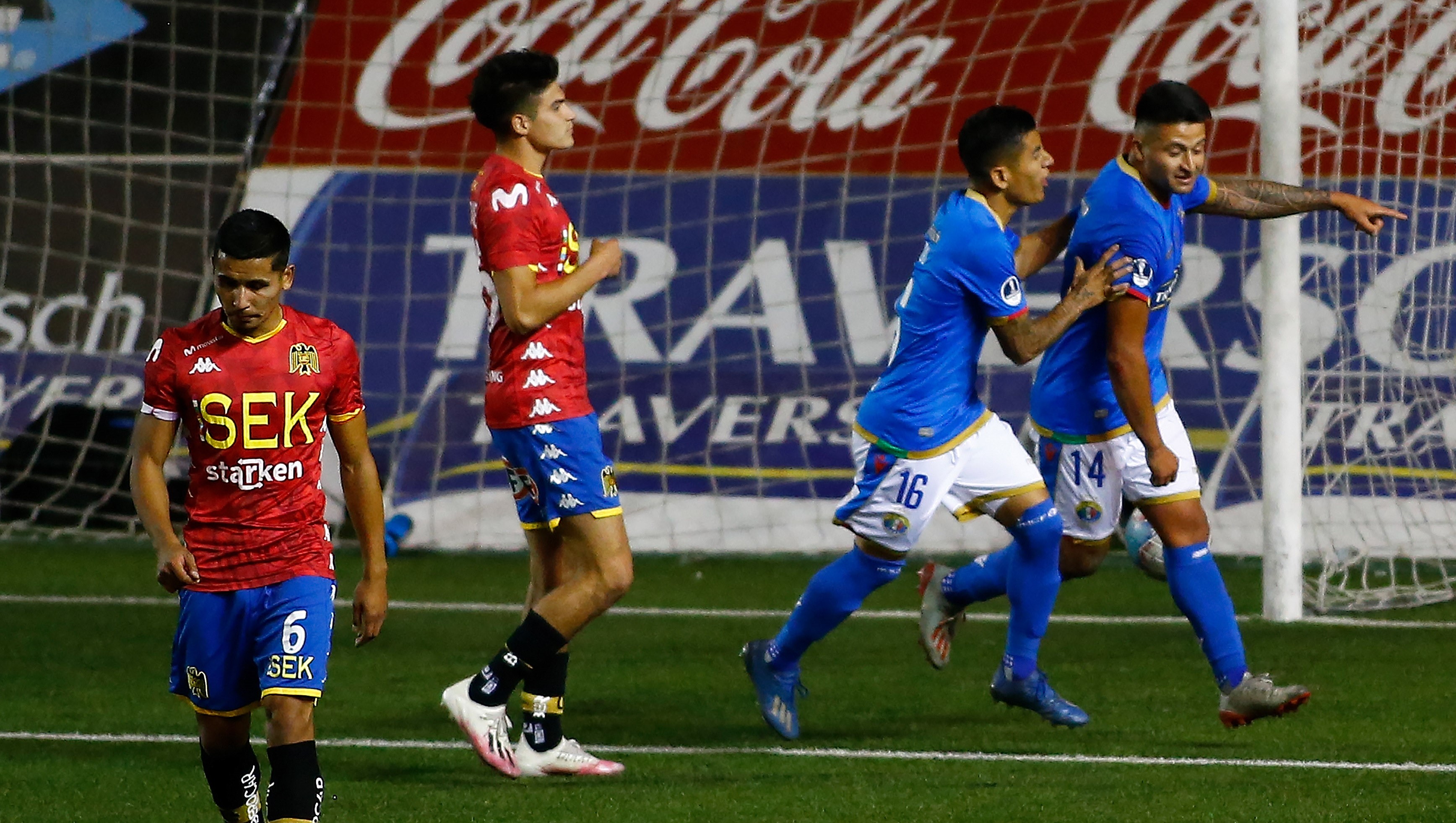 U. Española perdió terreno en la lucha por el título tras amargo empate ante Audax Italiano
