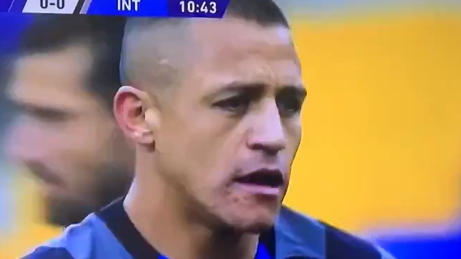 El penal que desperdició Alexis Sánchez en su regreso a las canchas