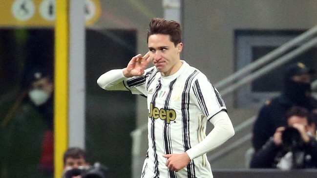 Juventus puso fin a la racha invicta del líder AC Milan en la Serie A