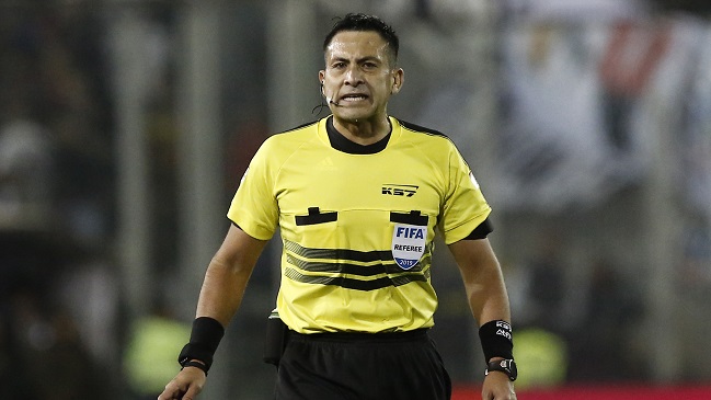 Julio Bascuñán estará a cargo del VAR en revancha entre Santos y Boca por Copa Libertadores